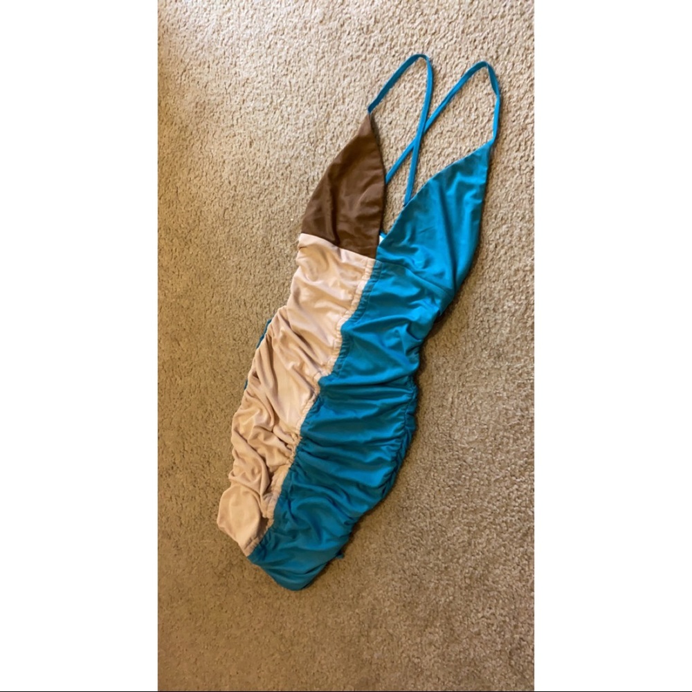 Scrunched cross back dress